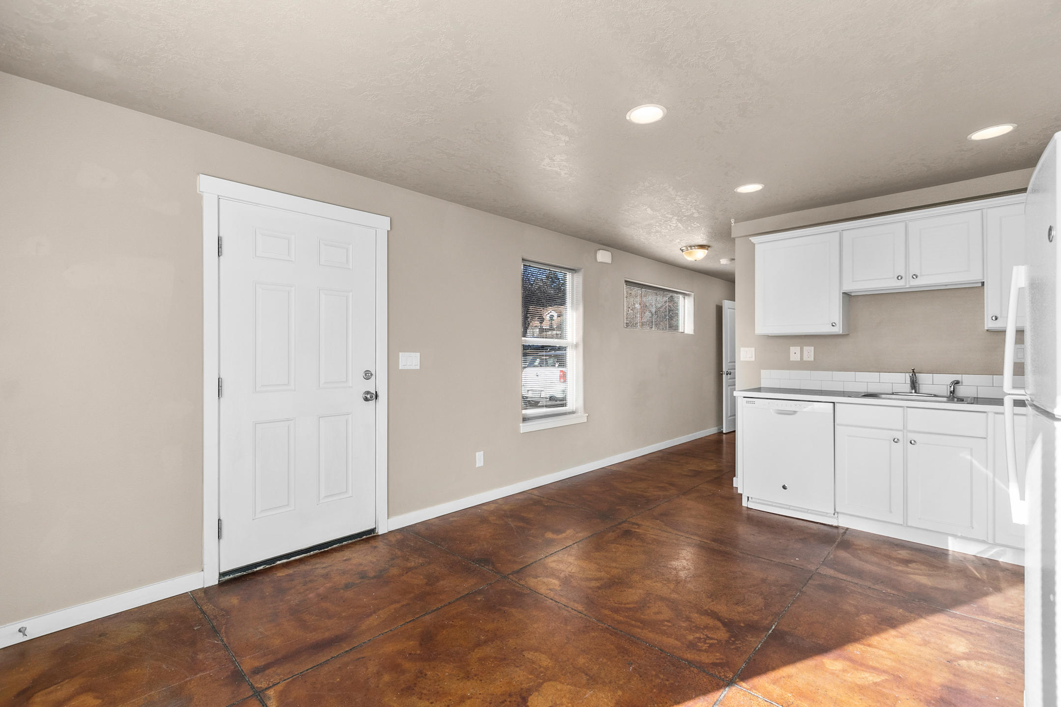 Kenwood - Residential Income