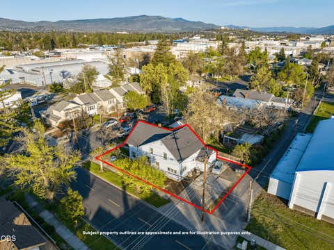 Tiny photo for 404 S Grape Street, Medford, OR 97501 (MLS # 220225854)