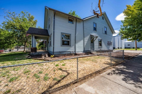 Tiny photo for 404 S Grape Street, Medford, OR 97501 (MLS # 220225854)