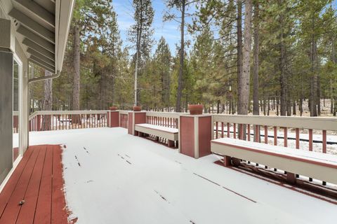 Tiny photo for 55565 Wagon Master Way, Bend, OR 97707 (MLS # 220215582)