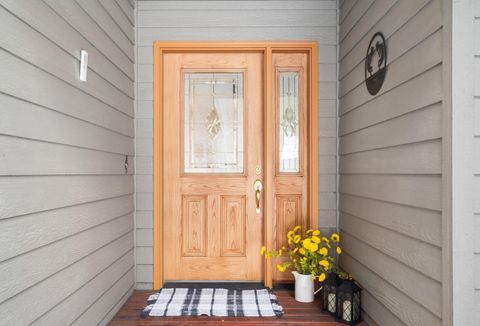 Tiny photo for 55565 Wagon Master Way, Bend, OR 97707 (MLS # 220215582)