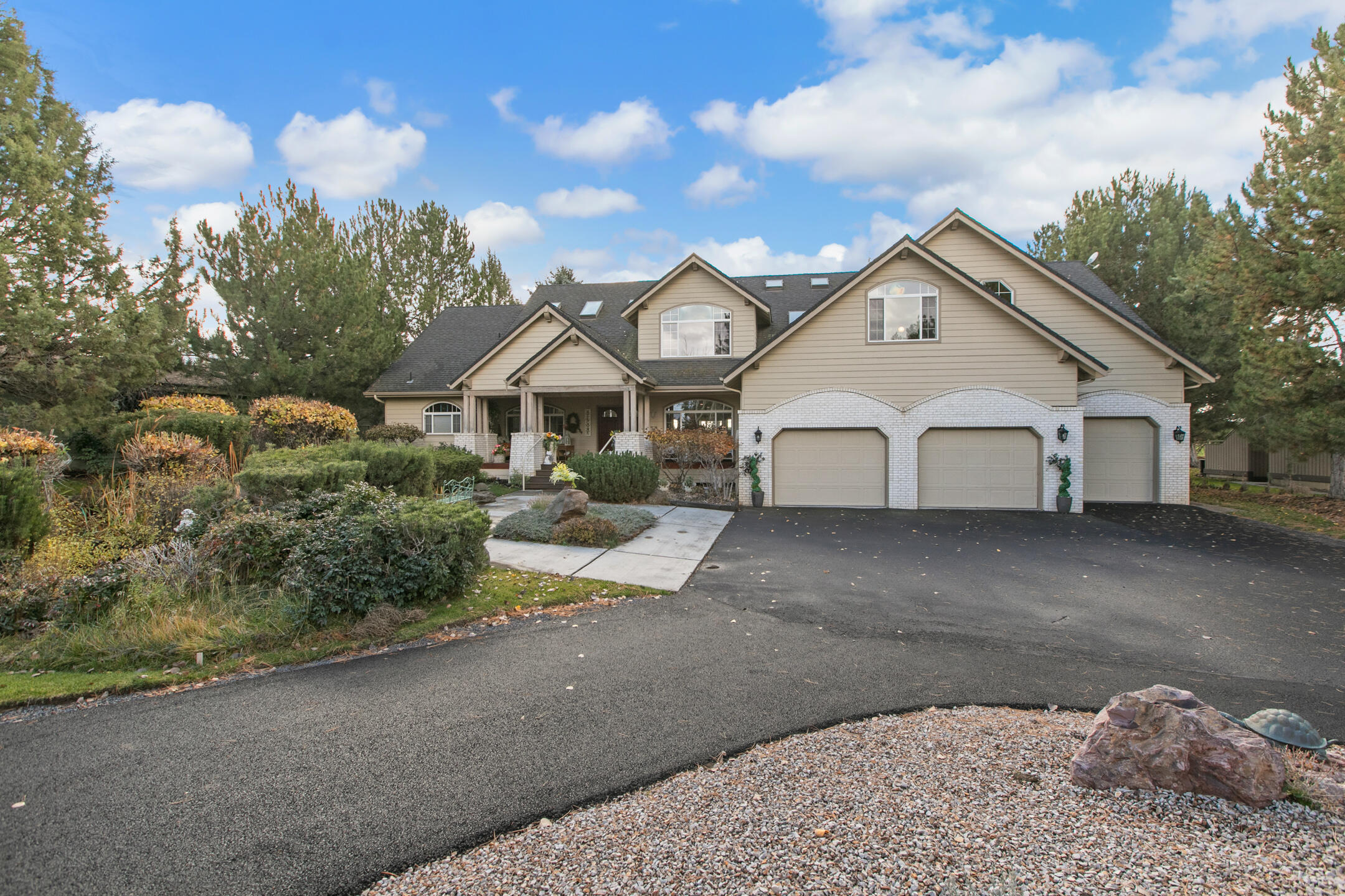 Eagle Crest - Residential