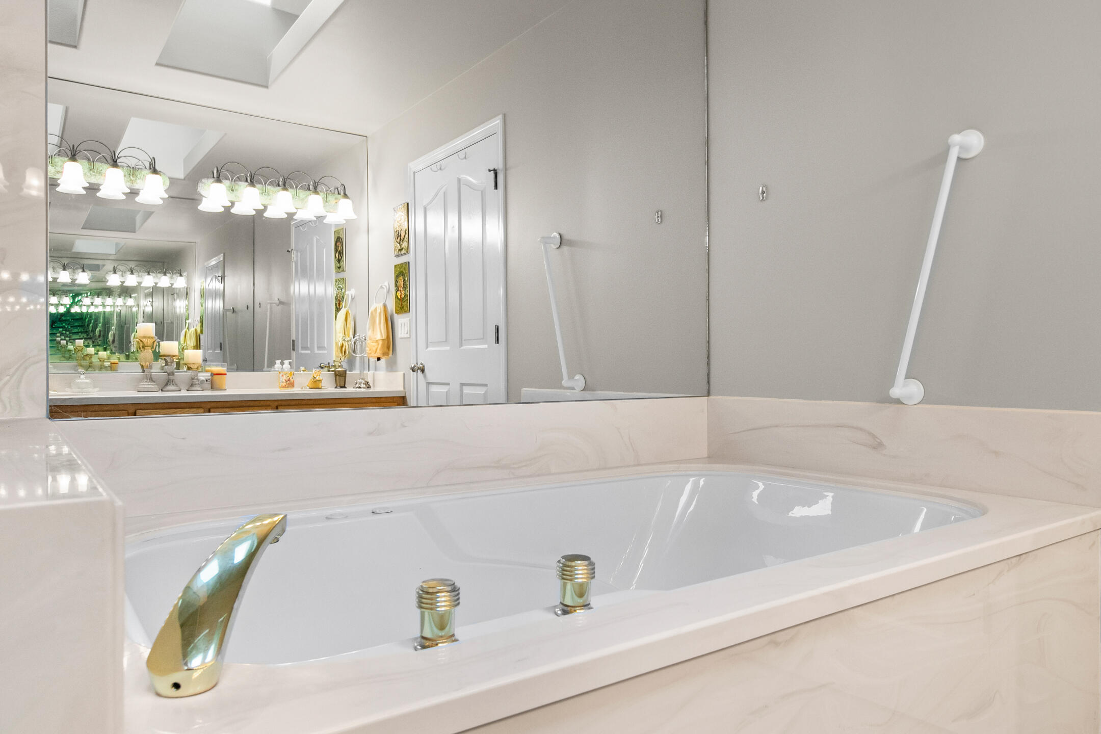 Eagle Crest - Residential