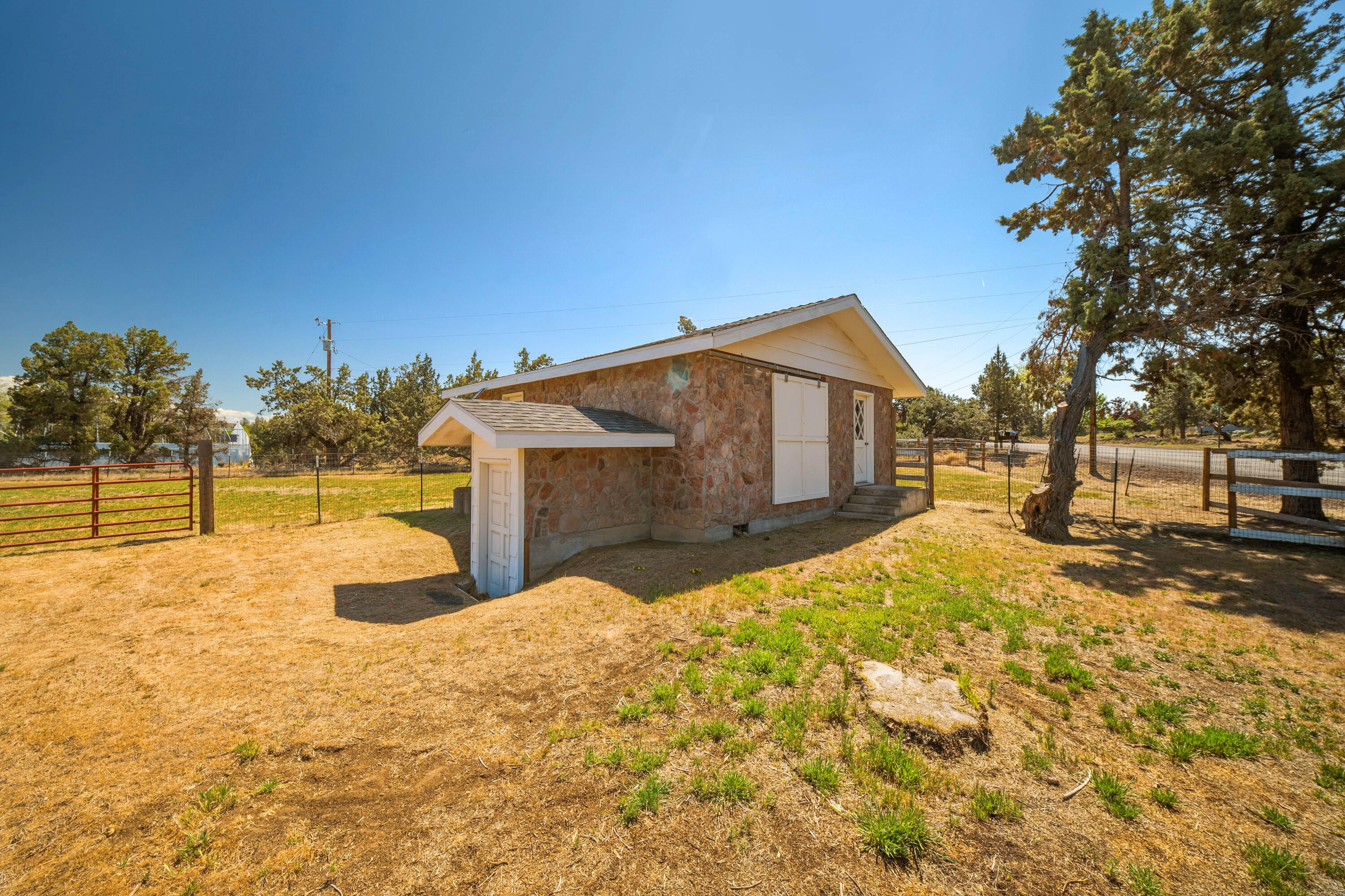 3890 NW 25th Street