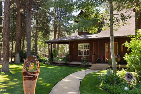 Tiny photo for 51889 Pine Loop Drive, La Pine, OR 97739 (MLS # 220225087)