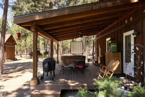 Tiny photo for 51889 Pine Loop Drive, La Pine, OR 97739 (MLS # 220225087)
