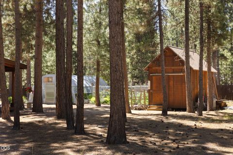 Tiny photo for 51889 Pine Loop Drive, La Pine, OR 97739 (MLS # 220225087)