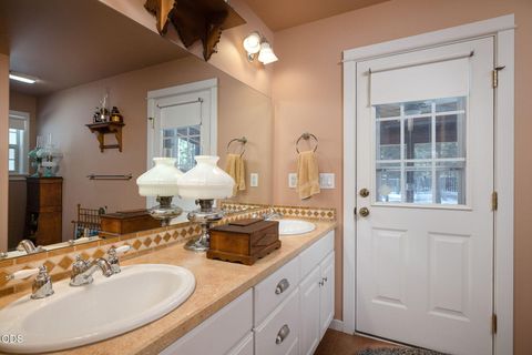Tiny photo for 51889 Pine Loop Drive, La Pine, OR 97739 (MLS # 220225087)