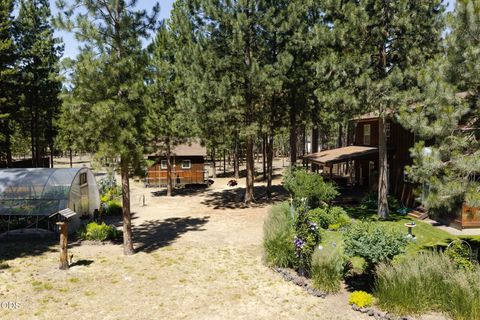 Tiny photo for 51889 Pine Loop Drive, La Pine, OR 97739 (MLS # 220225087)