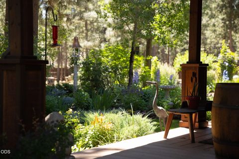 Tiny photo for 51889 Pine Loop Drive, La Pine, OR 97739 (MLS # 220225087)
