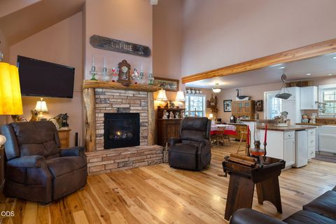 Tiny photo for 51889 Pine Loop Drive, La Pine, OR 97739 (MLS # 220225087)