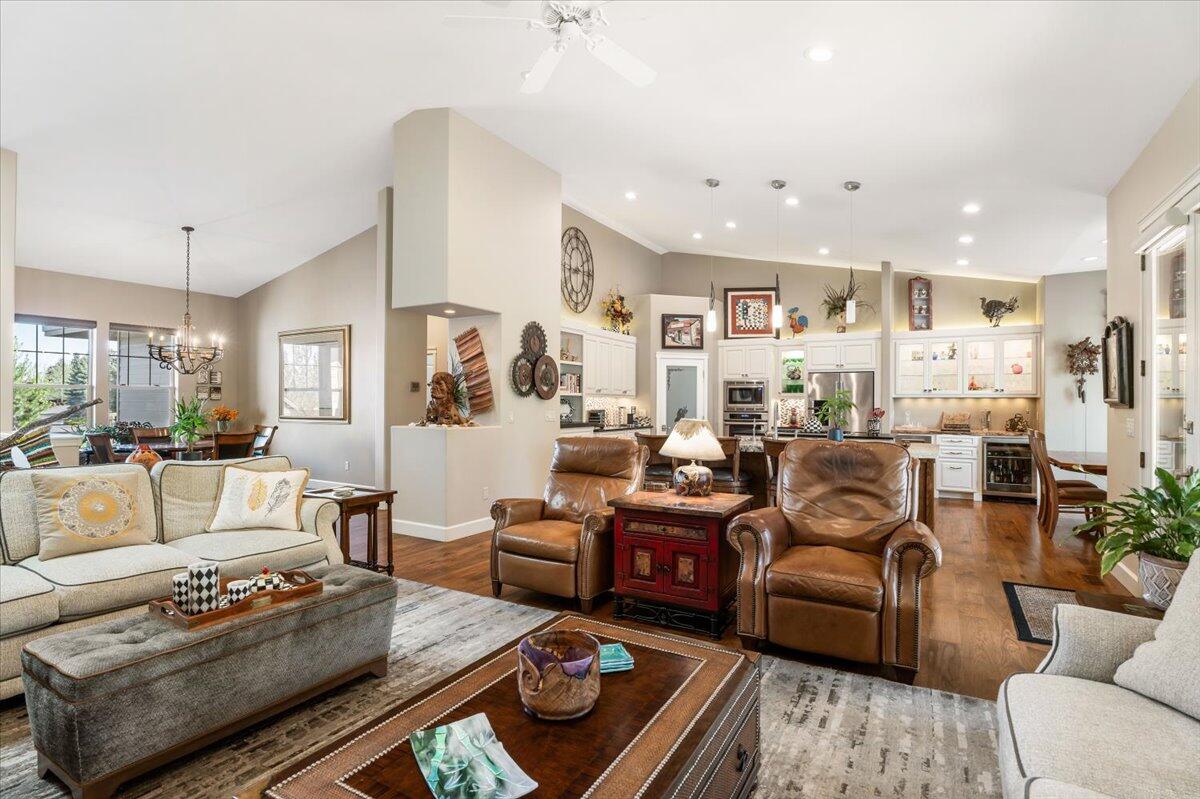 Eagle Crest - Residential