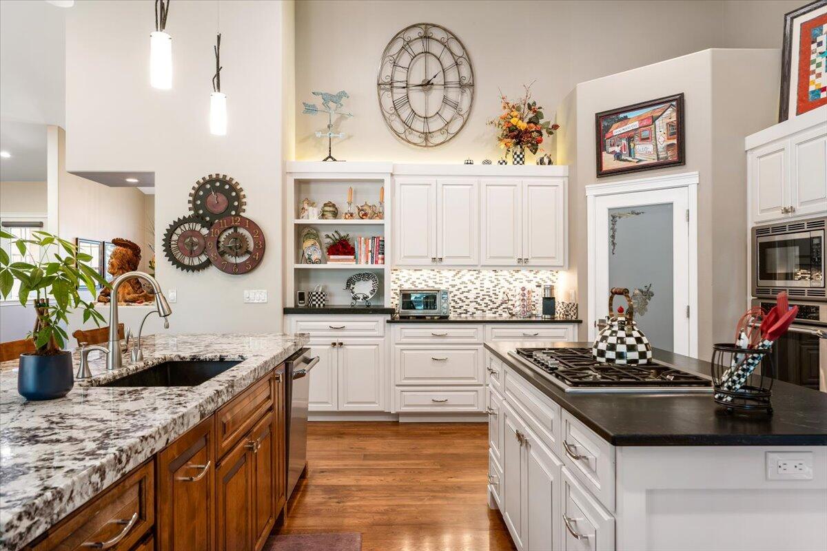 Eagle Crest - Residential