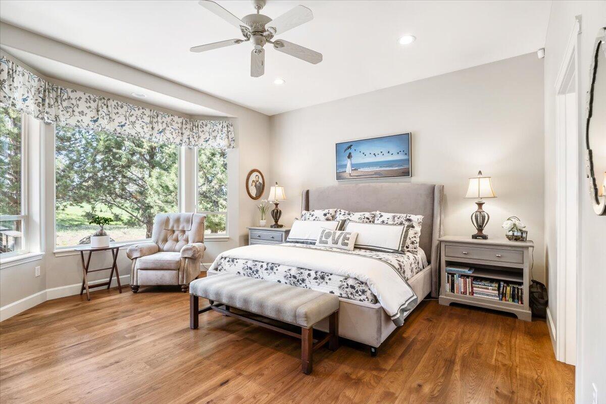 Eagle Crest - Residential