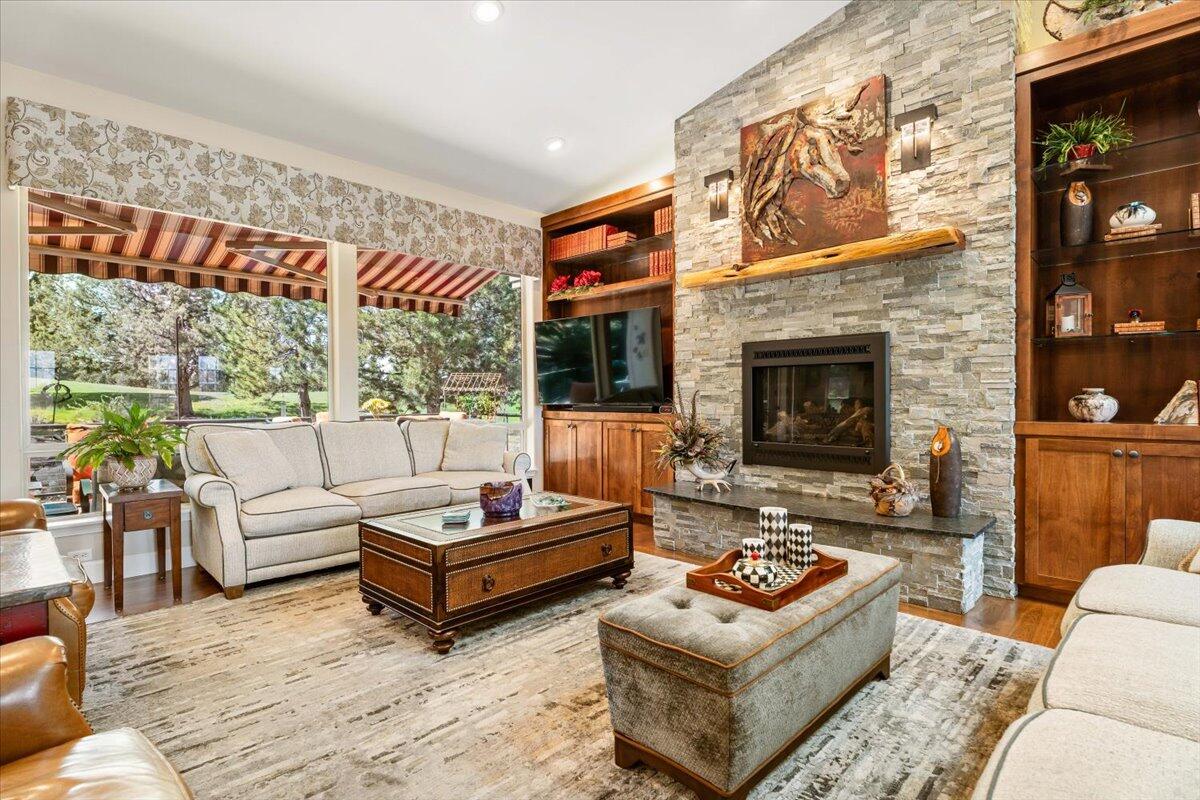 Eagle Crest - Residential