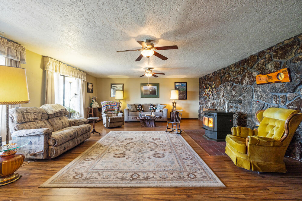 Chalet Vista - Residential