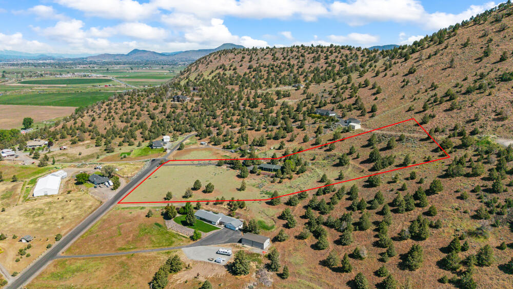 Chalet Vista - Residential