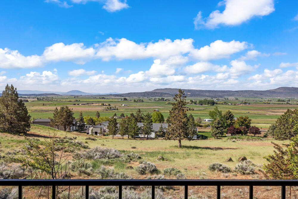 Chalet Vista - Residential