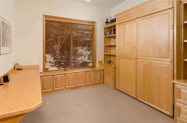 Awbrey Glen - Residential