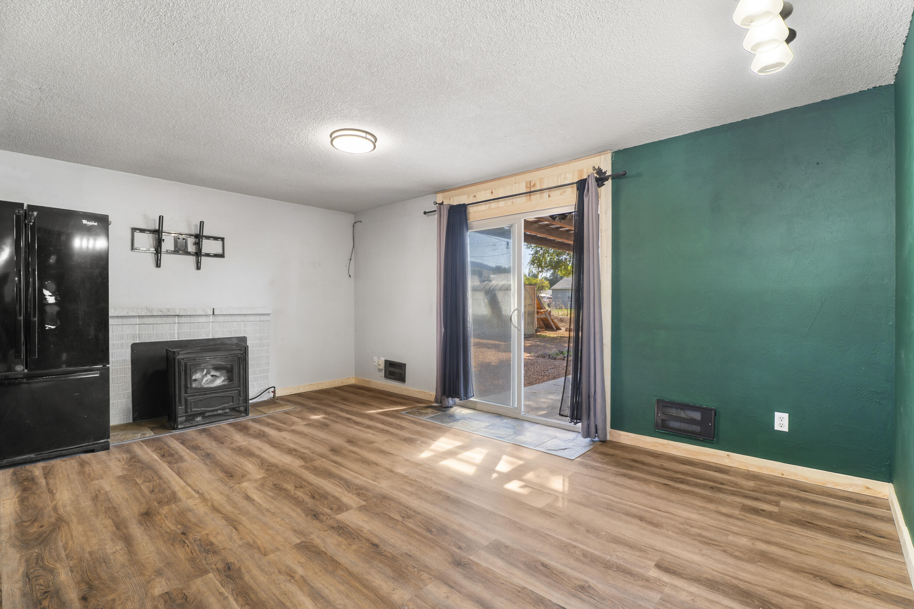 Alexander Hodges - Residential