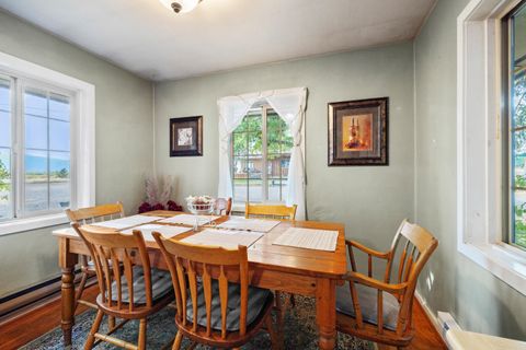 Tiny photo for 32486 Modoc Point Road, Chiloquin, OR 97624 (MLS # 220213730)