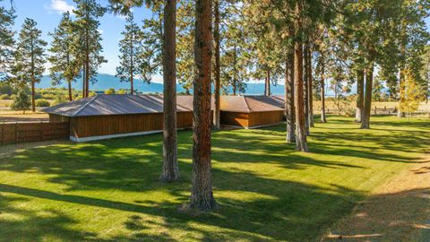 Tiny photo for 32486 Modoc Point Road, Chiloquin, OR 97624 (MLS # 220213730)