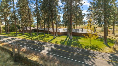 Tiny photo for 32486 Modoc Point Road, Chiloquin, OR 97624 (MLS # 220213730)
