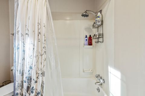 Tiny photo for 32486 Modoc Point Road, Chiloquin, OR 97624 (MLS # 220213730)