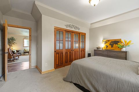 Tiny photo for 32486 Modoc Point Road, Chiloquin, OR 97624 (MLS # 220213730)