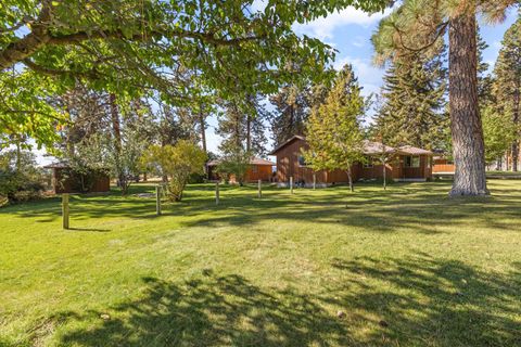 Tiny photo for 32486 Modoc Point Road, Chiloquin, OR 97624 (MLS # 220213730)