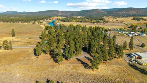Tiny photo for 32486 Modoc Point Road, Chiloquin, OR 97624 (MLS # 220213730)