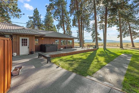 Tiny photo for 32486 Modoc Point Road, Chiloquin, OR 97624 (MLS # 220213730)