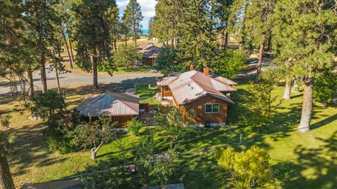 Tiny photo for 32486 Modoc Point Road, Chiloquin, OR 97624 (MLS # 220213730)