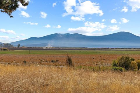 Tiny photo for 32486 Modoc Point Road, Chiloquin, OR 97624 (MLS # 220213730)