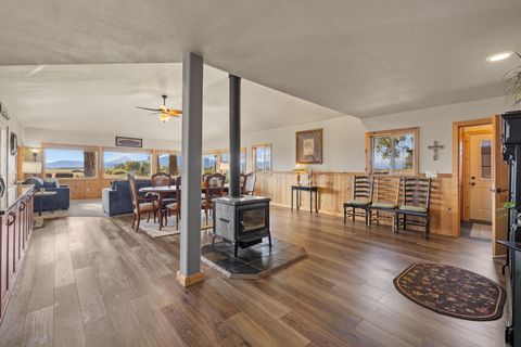 Tiny photo for 32486 Modoc Point Road, Chiloquin, OR 97624 (MLS # 220213730)