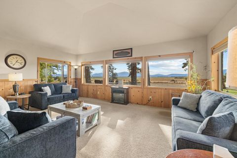 Tiny photo for 32486 Modoc Point Road, Chiloquin, OR 97624 (MLS # 220213730)