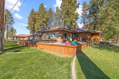 Tiny photo for 32486 Modoc Point Road, Chiloquin, OR 97624 (MLS # 220213730)