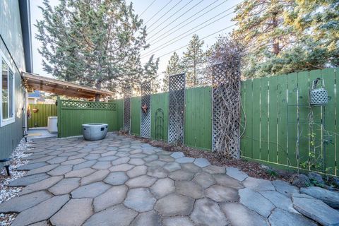 Tiny photo for 61150 Geary Drive, Bend, OR 97702 (MLS # 220213307)
