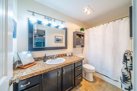 Tiny photo for 61150 Geary Drive, Bend, OR 97702 (MLS # 220213307)