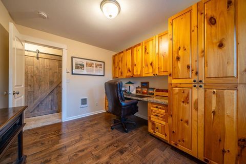 Tiny photo for 61150 Geary Drive, Bend, OR 97702 (MLS # 220213307)