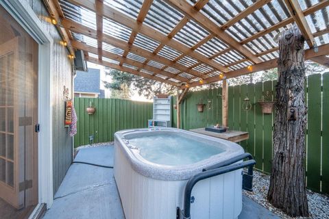 Tiny photo for 61150 Geary Drive, Bend, OR 97702 (MLS # 220213307)