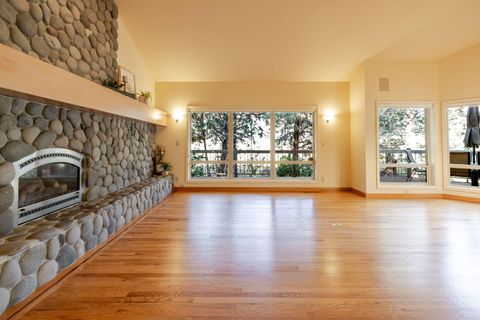 Tiny photo for 3123 NW Clubhouse Drive, Bend, OR 97703 (MLS # 220215358)