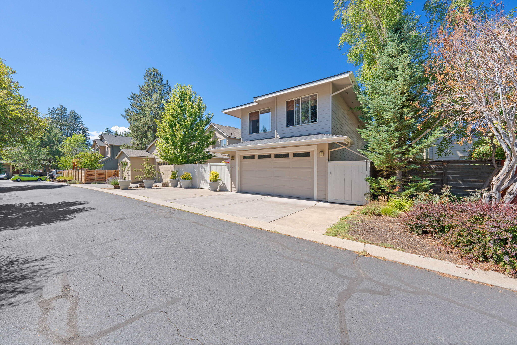 Skyliner Summit - Residential