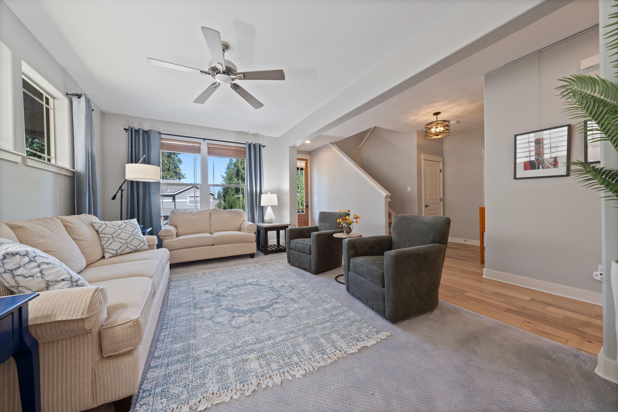 238 NW Outlook Vista Drive