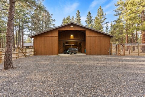Tiny photo for 69255 Crooked Horseshoe Road, Sisters, OR 97759 (MLS # 220215140)