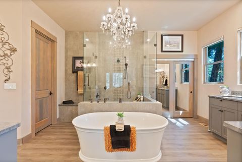 Tiny photo for 69255 Crooked Horseshoe Road, Sisters, OR 97759 (MLS # 220215140)