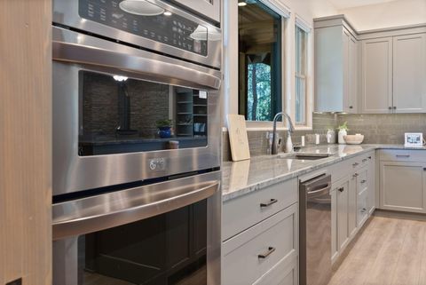 Tiny photo for 69255 Crooked Horseshoe Road, Sisters, OR 97759 (MLS # 220215140)