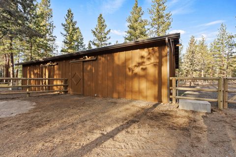 Tiny photo for 69255 Crooked Horseshoe Road, Sisters, OR 97759 (MLS # 220215140)