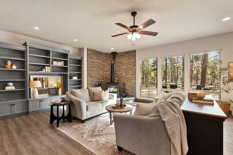 Tiny photo for 69255 Crooked Horseshoe Road, Sisters, OR 97759 (MLS # 220215140)