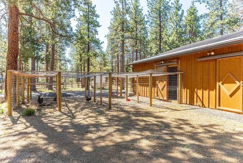 Tiny photo for 69255 Crooked Horseshoe Road, Sisters, OR 97759 (MLS # 220215140)